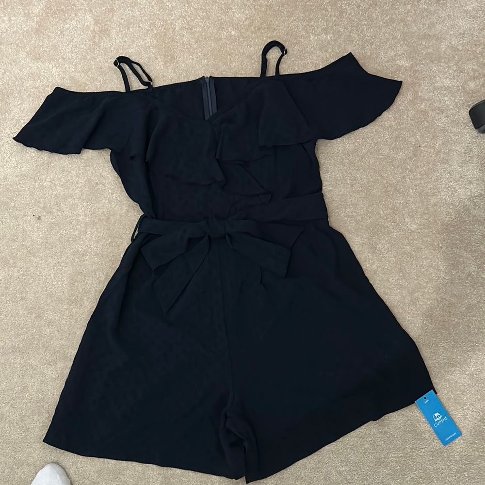 Women’s Cupshe Navy Blue Romper Size Small NWT
